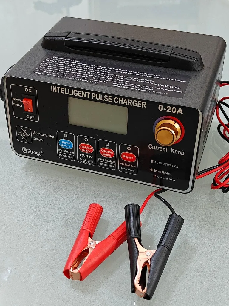 Cargador inteligente ultra rápido para baterias LIFEPO4 y plomo/acido